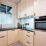 Veeve - Hoxton Hideaway